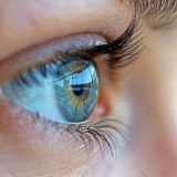 best contacts for dry eyes, colored contacts non prescription