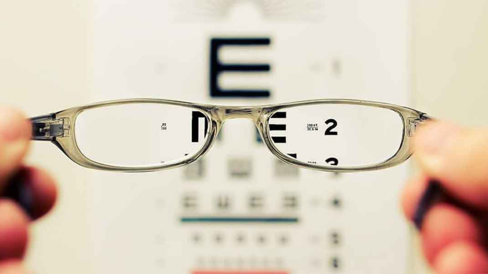 Snellen-test-chart-optometry-jobs,lenscrafters eye exam, eye associates, eyeglass lens replacement, eye exam, eye contacts, Walk-In Eye Exams